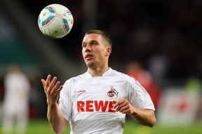 冲刺阶段划频节奏显著加快，冲刺的节奏