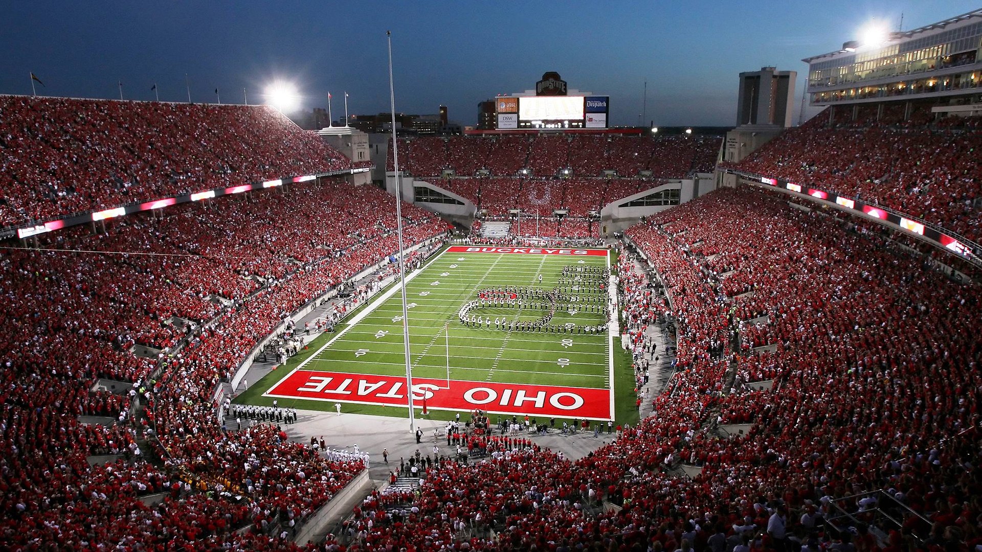 帕特森的精准传球和强大领导力，成为袋鼠队的战术中心，帕特森nba