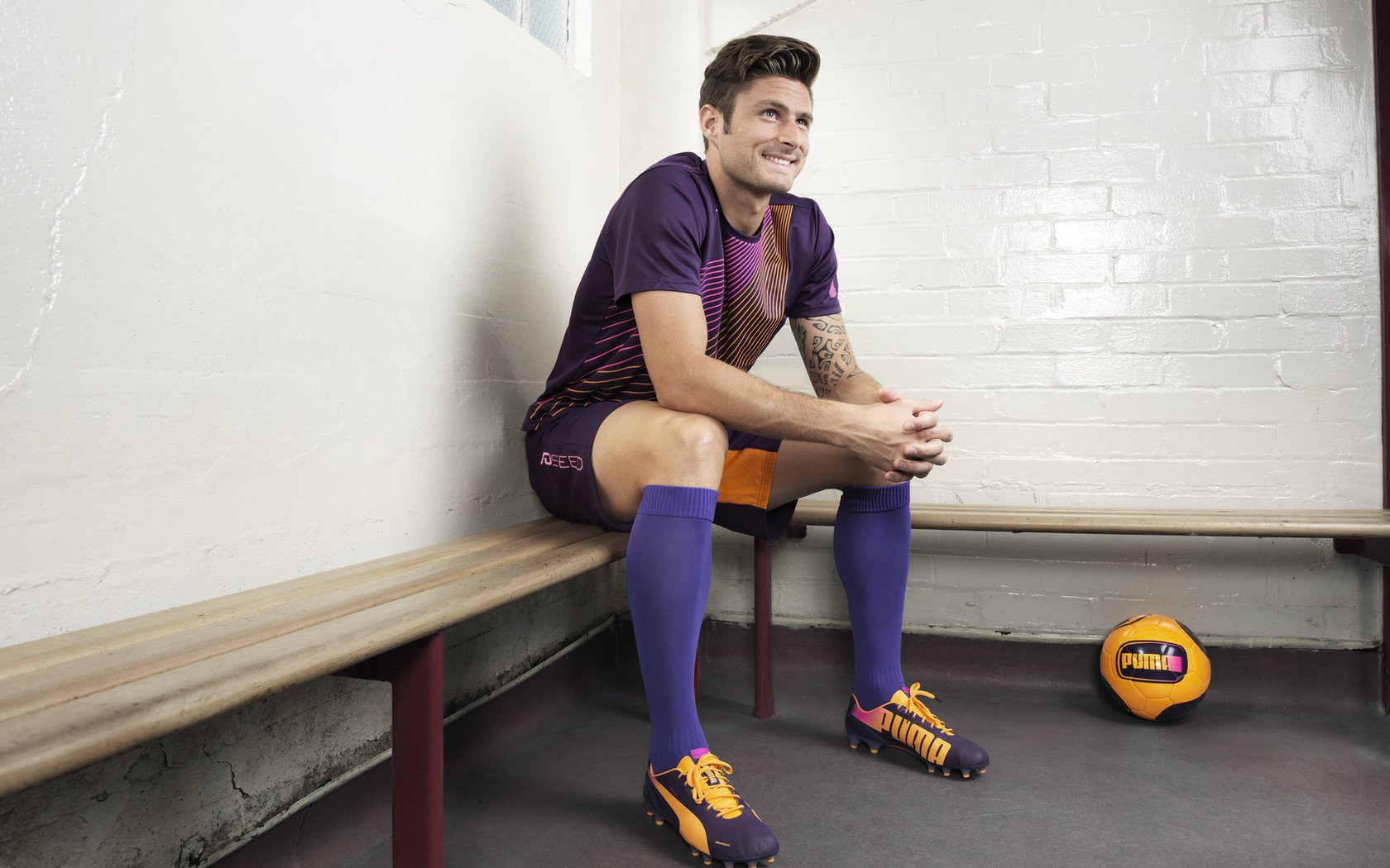 利物浦惊天逆转！欧冠新传奇：1-0战胜皇马，麦卡利破门，阿诺德闪耀全场